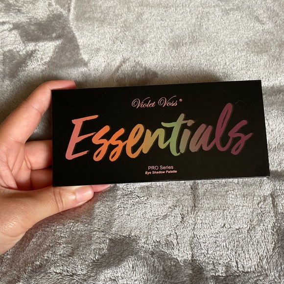 Violet Voss Other - Violet Voss eyeshadow palette